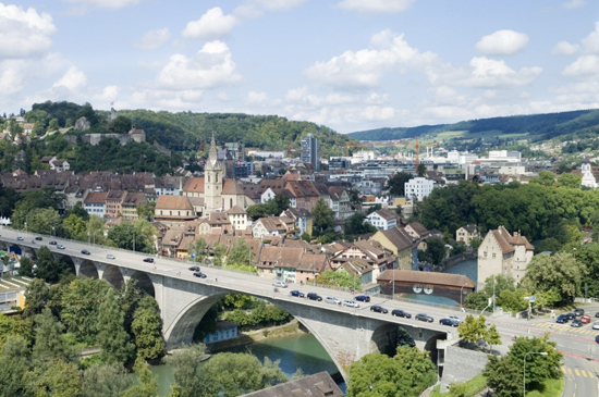 Kommunaler Gesamtplan Verkehr (KGV) Baden - Hochbrücke mit Ansicht Altstadt und Ruine Stein